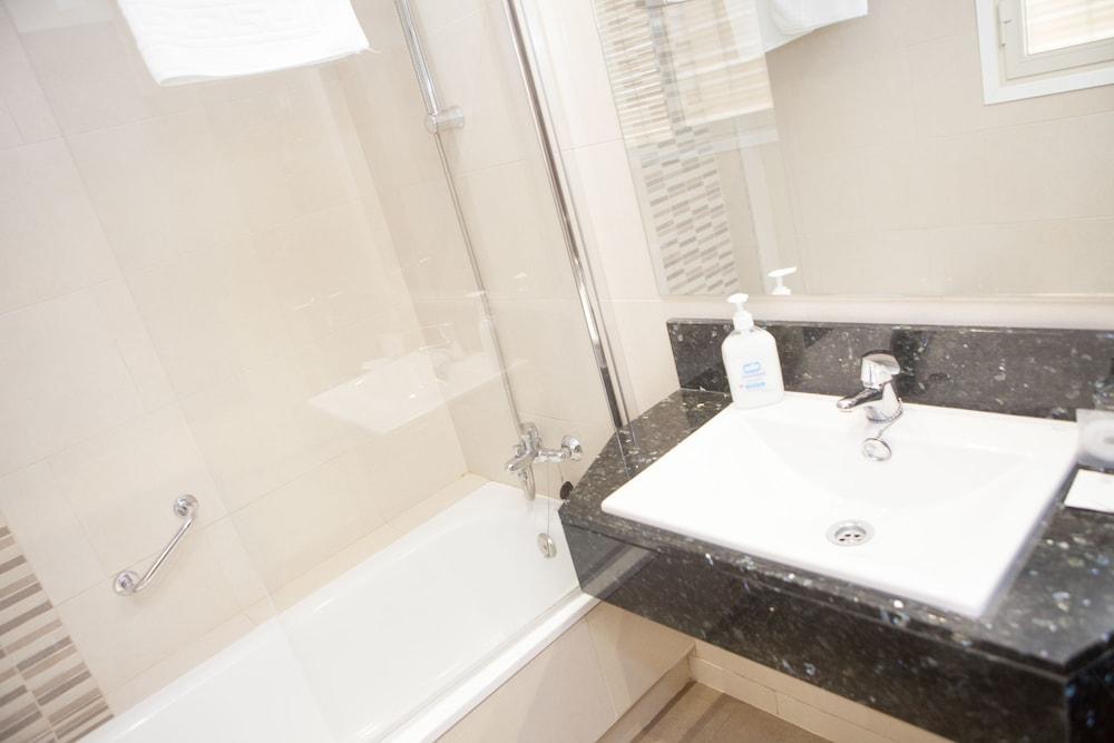 Hotel Alameda Málaga Kültér fotó